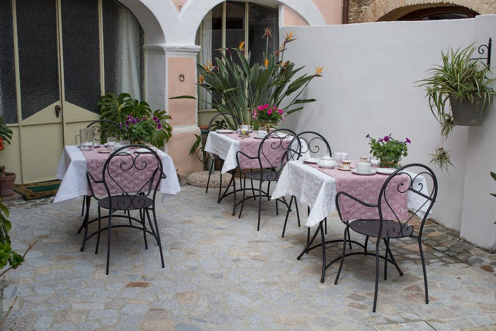 B&B Casa Licheri San Vito  Eksteriør bilde